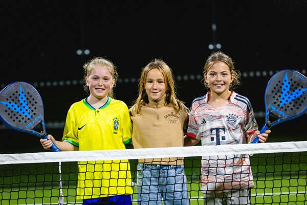 3 girls Padel